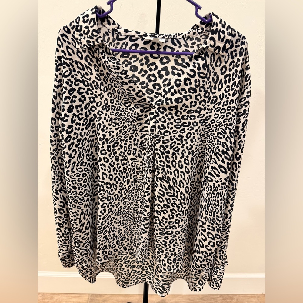 Wonderly Leopard Print Button Front Blouse – 2X (28” PTP)